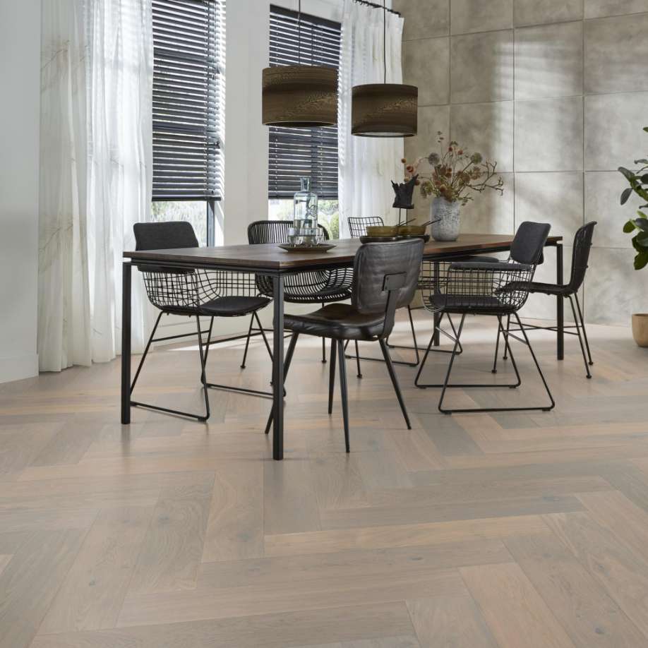 Floorlife Beverly Hills visgraat rustiek dubbel gerookt wit 4104