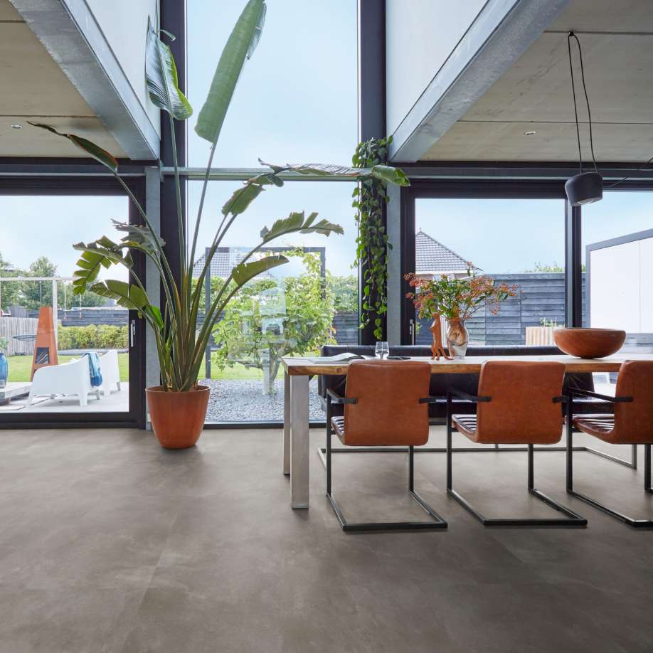 Floorlife Ealing XL dryback warm grey