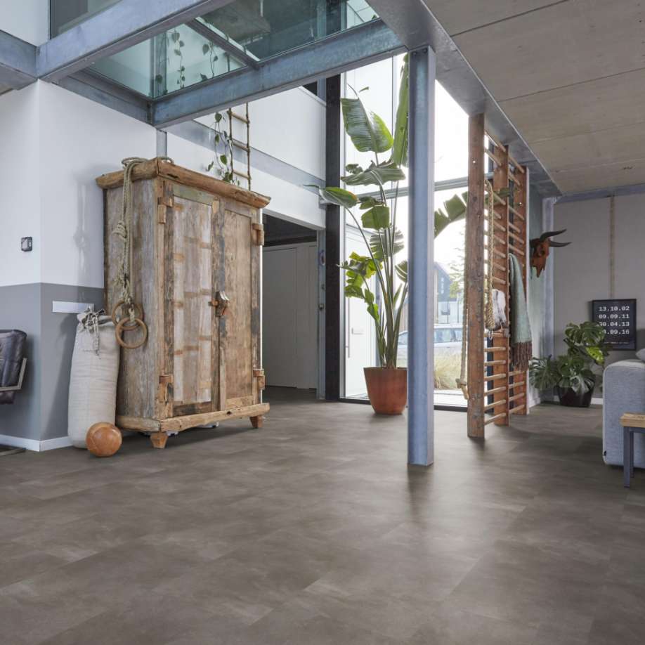 Floorlife Ealing click SRC warm grey