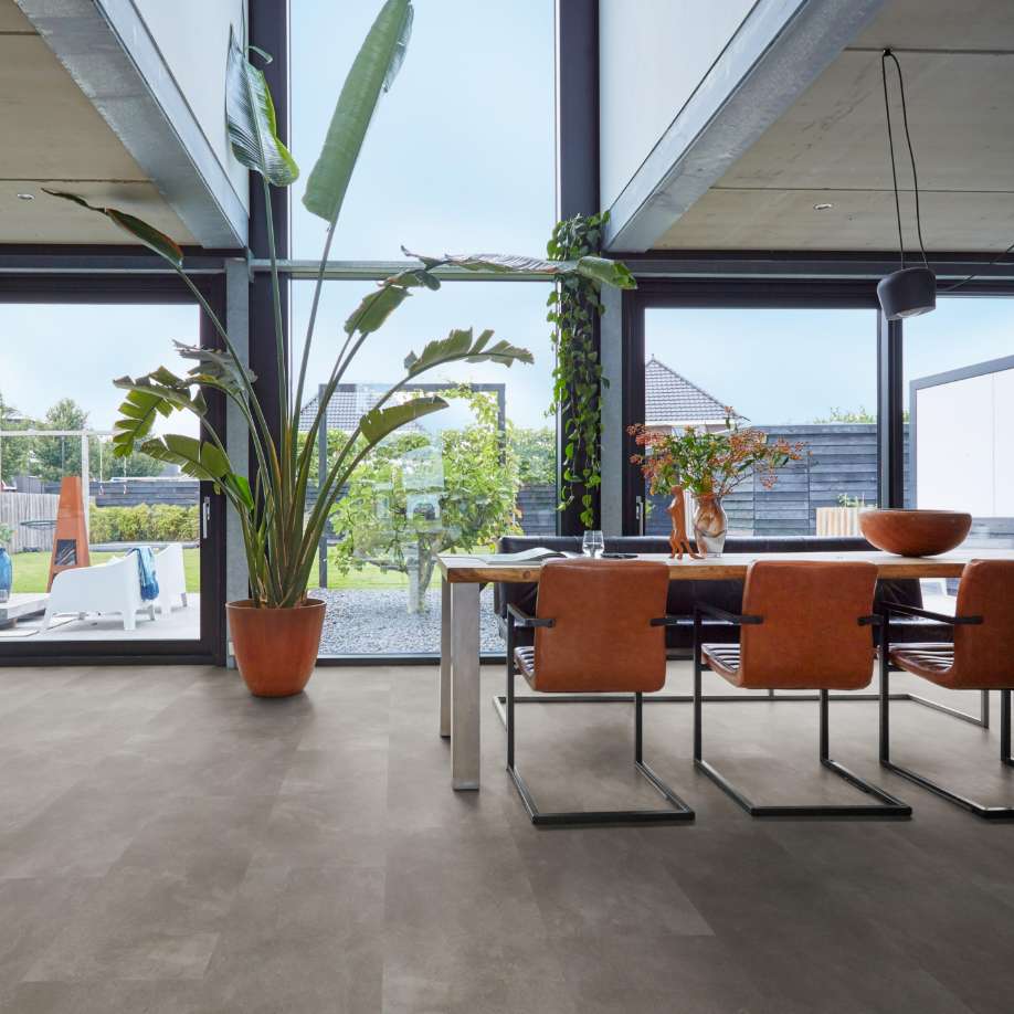 Floorlife Ealing dryback warm grey