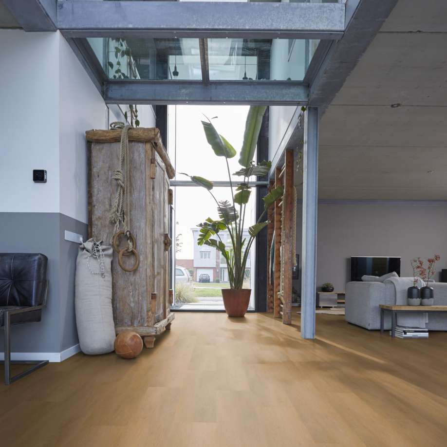 Floorlife Newham click dark oak