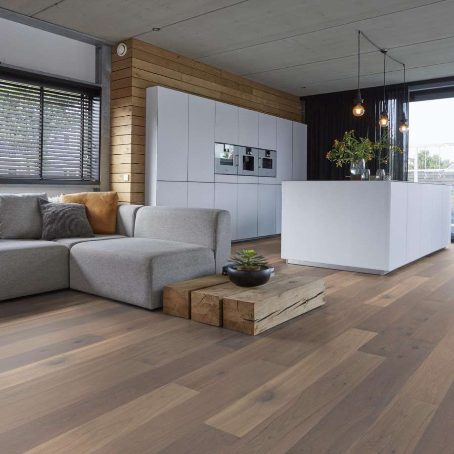 Floorlife Reseda rustiek gerookt wit 5104