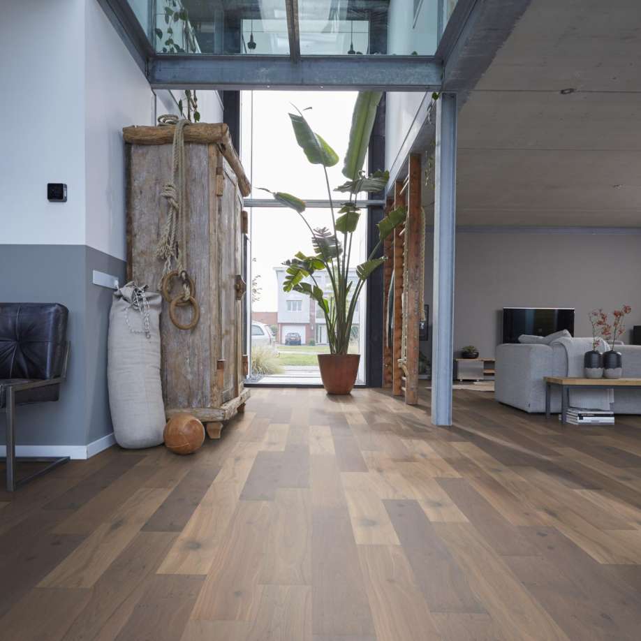 Floorlife Reseda rustiek gerookt wit 5104