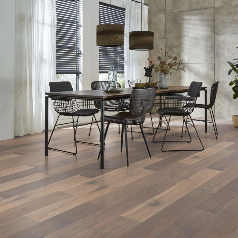 Floorlife Reseda rustiek gerookt wit 5104