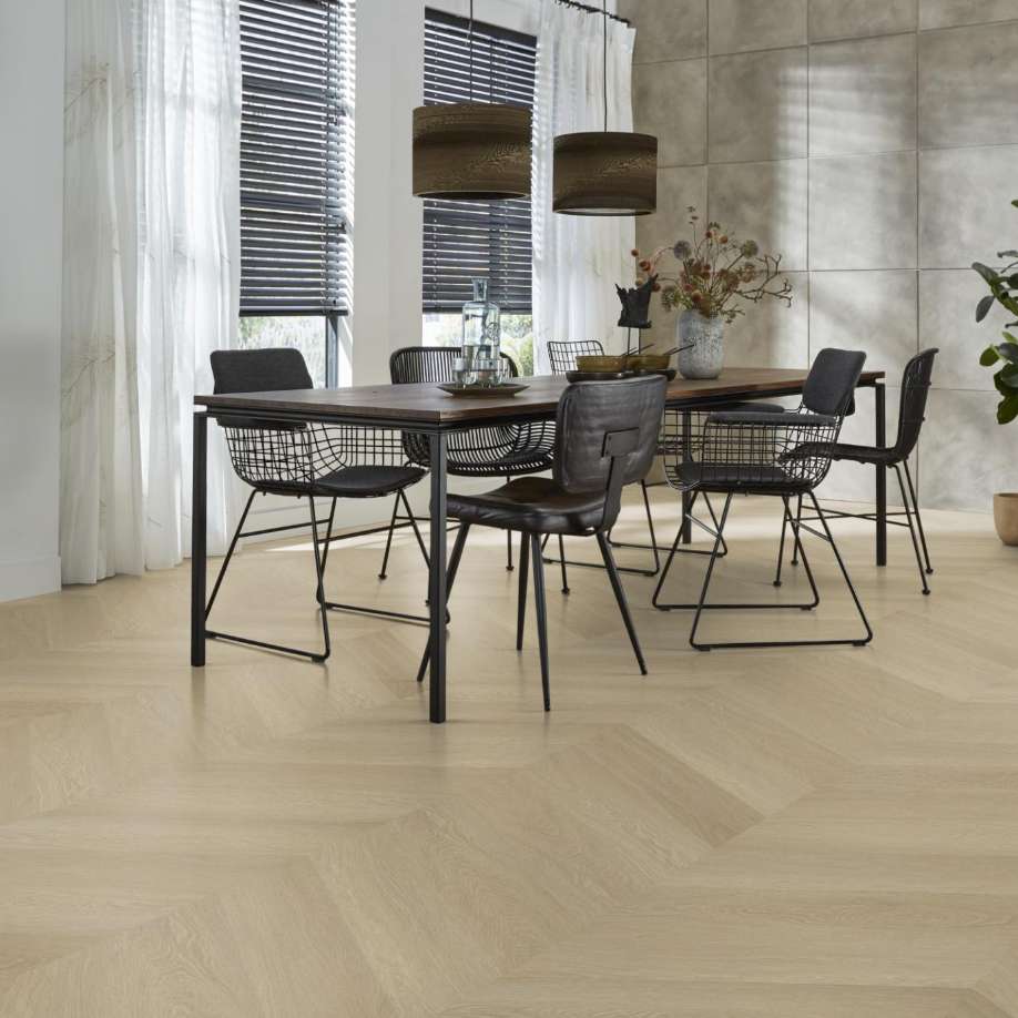 Floorlife YUP Fulham chevron dryback natural oak