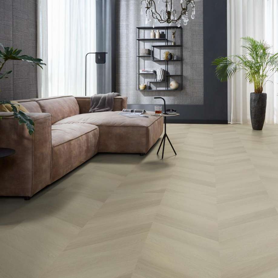 Floorlife YUP Fulham chevron dryback smoky