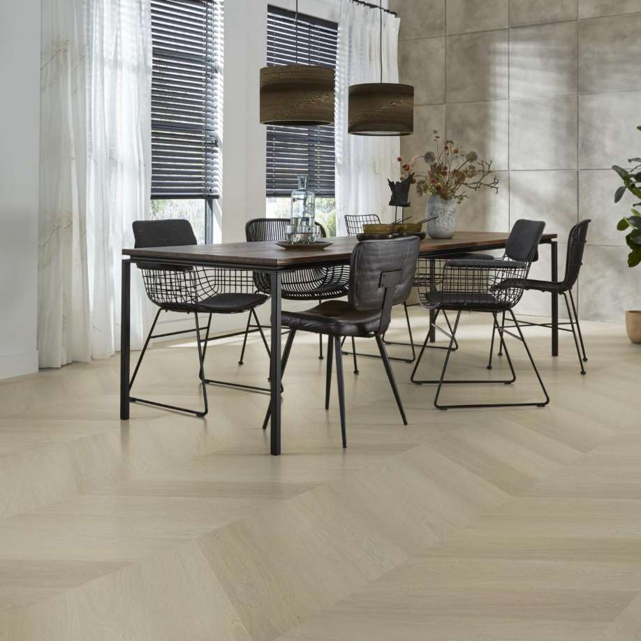 Floorlife YUP Fulham chevron dryback smoky