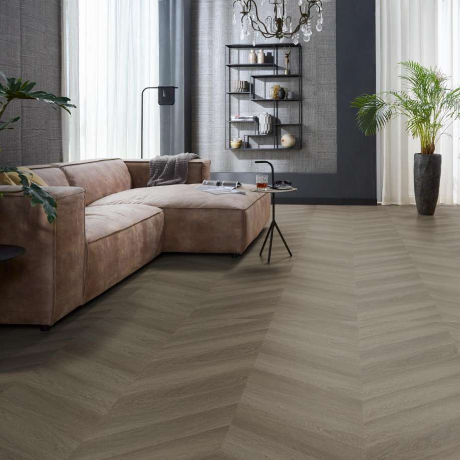 Floorlife YUP Fulham chevron dryback brown