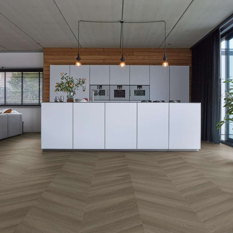 Floorlife YUP Fulham chevron dryback brown