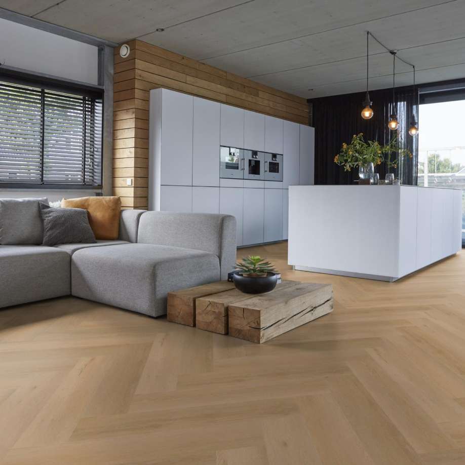 Floorlife YUP Leyton herringbone click SRC warm oak