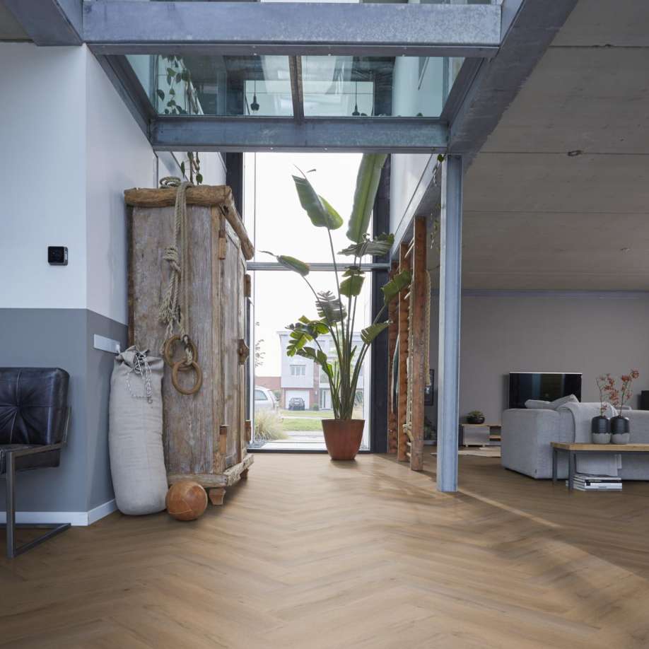 Floorlife YUP Leyton herringbone dryback natural oak