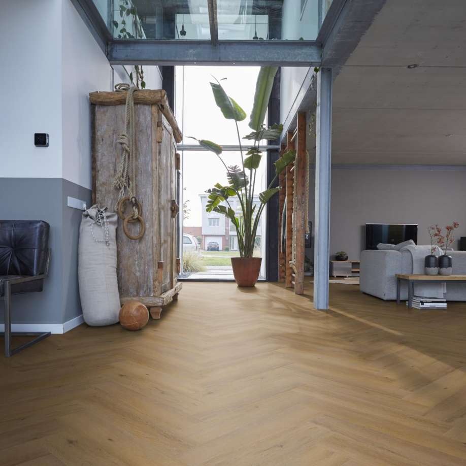 Floorlife YUP Leyton herringbone dryback dark oak